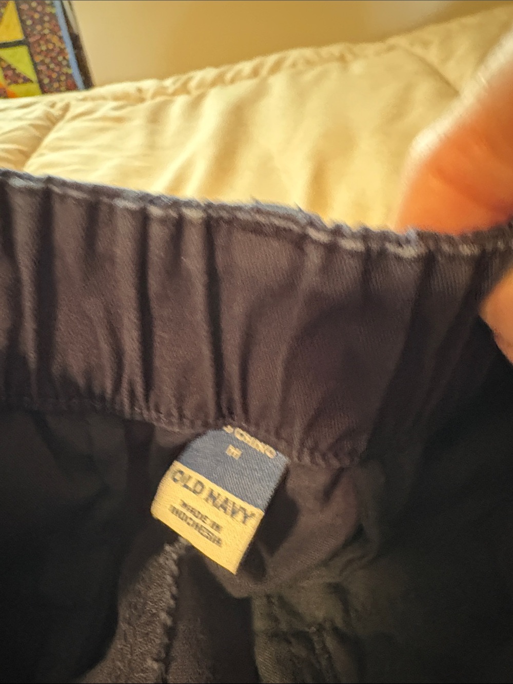 Old Navy Women’s Navy Elastic-Waist pants - Picture 2 of 3